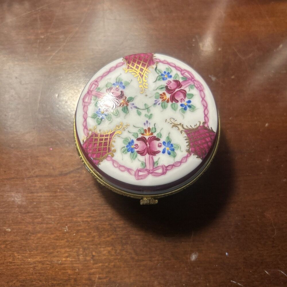 Limoges Castel France Porcelain Trinket Box Rose Floral & Gold Tone Pattern